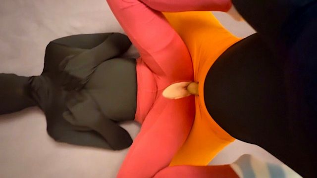 Teen couple in full body Zentai suits get steamy