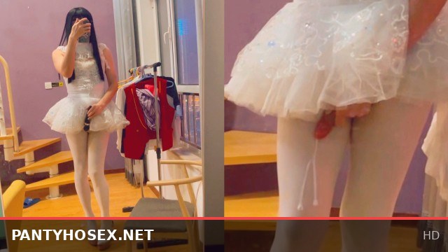 Ballet Dancer's Pantyhose Ejaculation with Sex Toy
