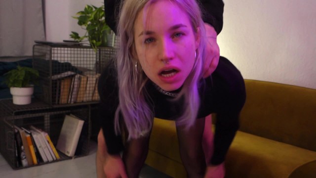 Quarantine Dance: Ripped Pantyhose, Footjob & Squirting Cumshot