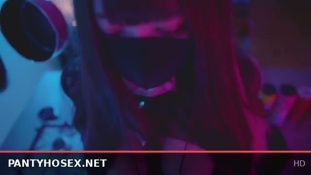 Echiechi My Kanojo: Café Girl in Erotic Nurse Outfit Sucks and Swallows Customer’s Cum