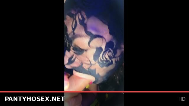 Sexy Babe Applies Baby Oil and Gives a Deep Blowjob Until She Gets Cum on Her Face