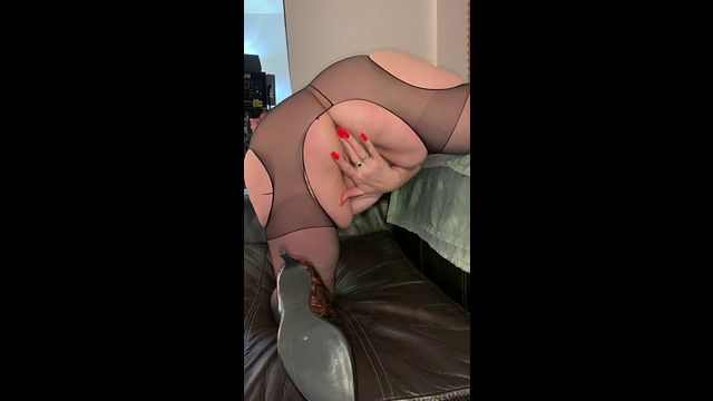 Crotchless Pantyhose Pleasure with Finger Fucks